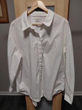 Women's White Boden Boyfriend Button Down Shirt Crisp Classic